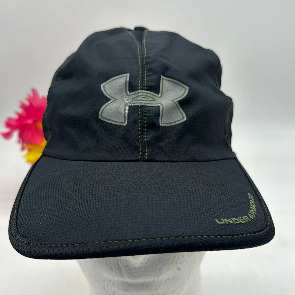 Under Armour Black Baesball Cap Hat with Gray Logo HT5314E